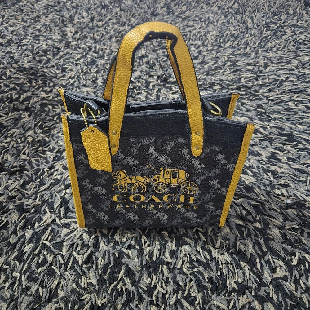 COACH Horse & Carriage Tote Bag Black/Yellow Leather Trim A1773-21586